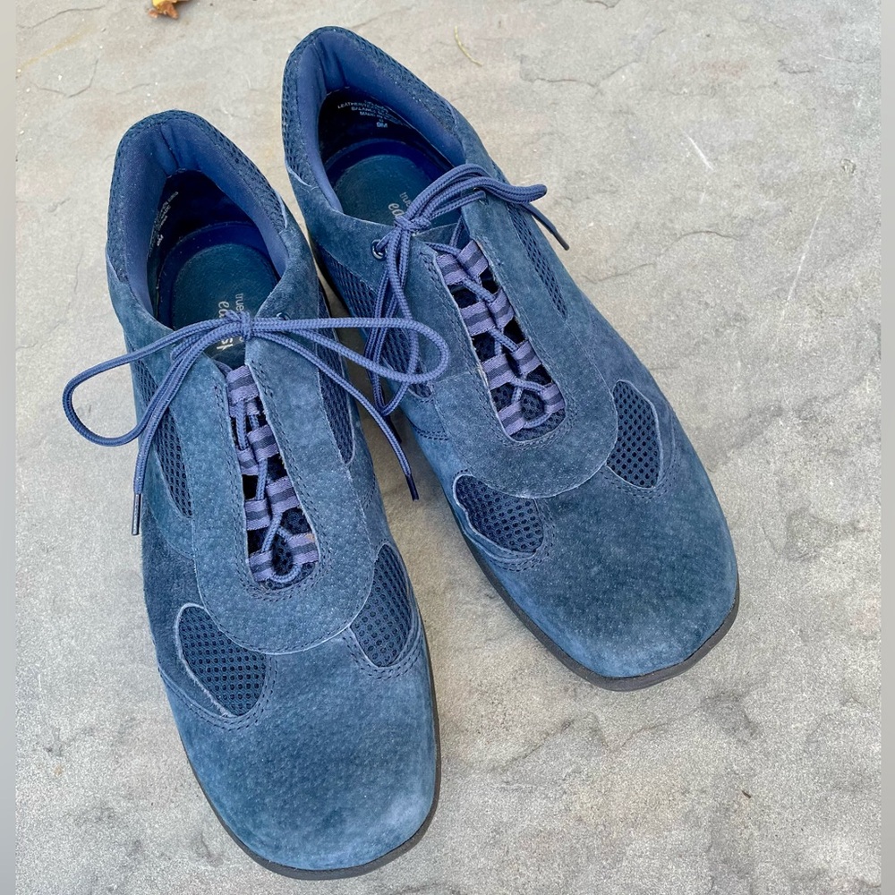 Easy Spirit Blue Suede Shoes Size 9M Lace Up